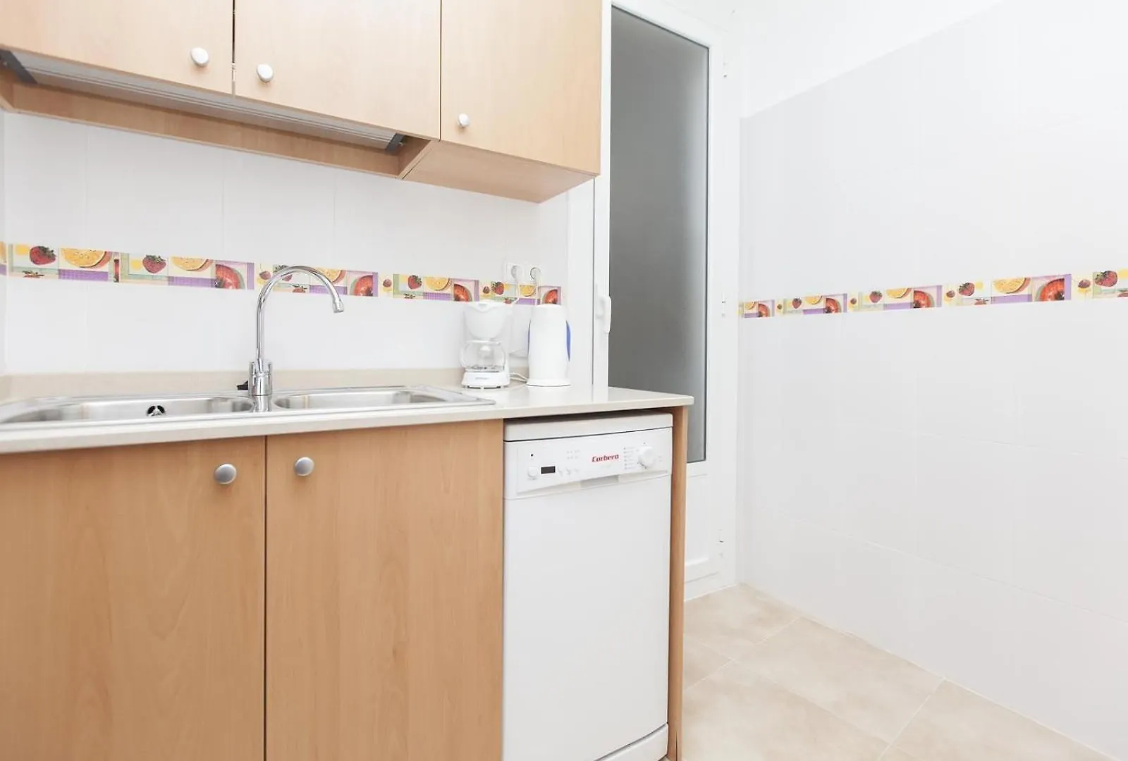 3 Bedroom Apartment Next To Plaza 바르셀로나