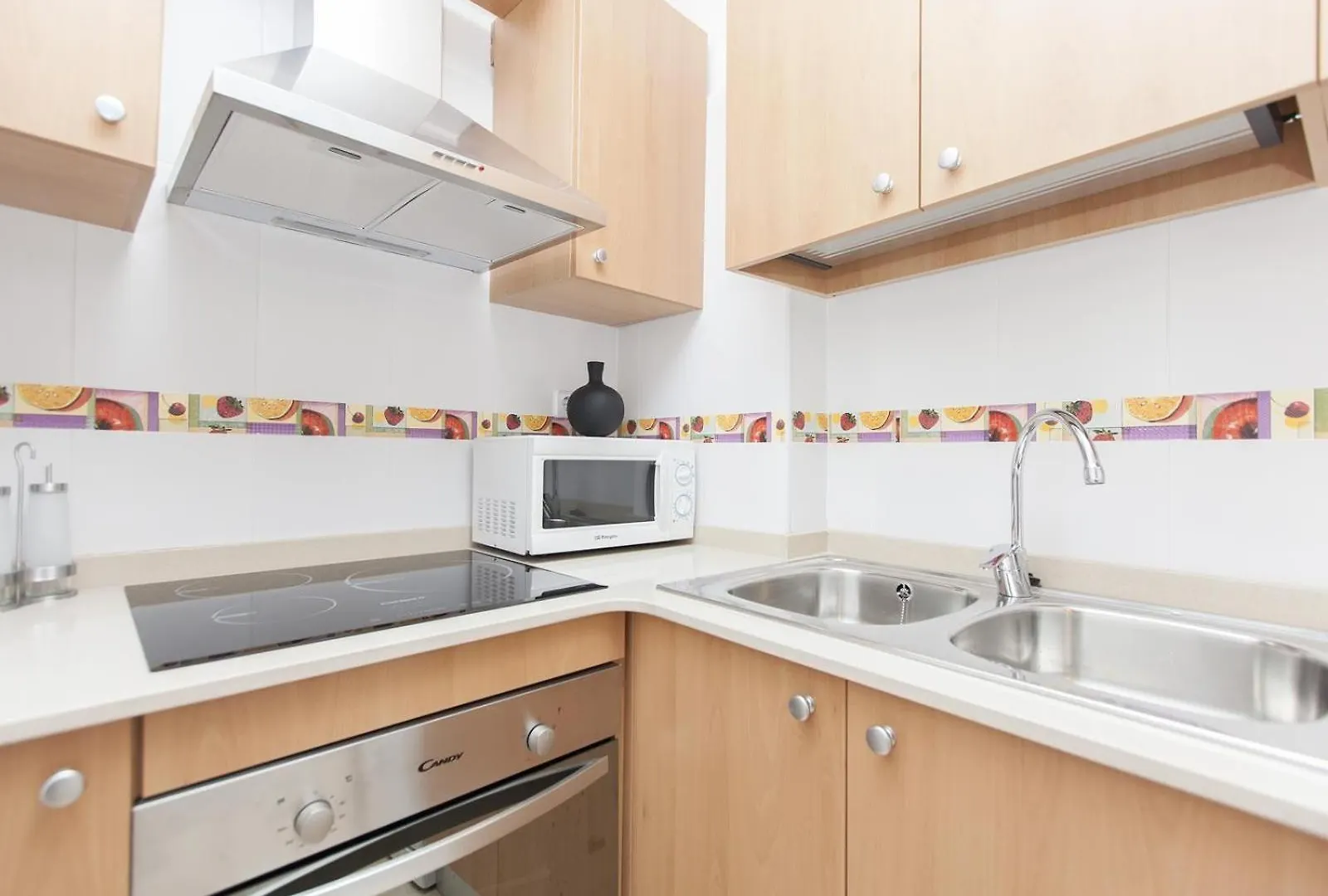 3 Bedroom Apartment Next To Plaza Barcelona